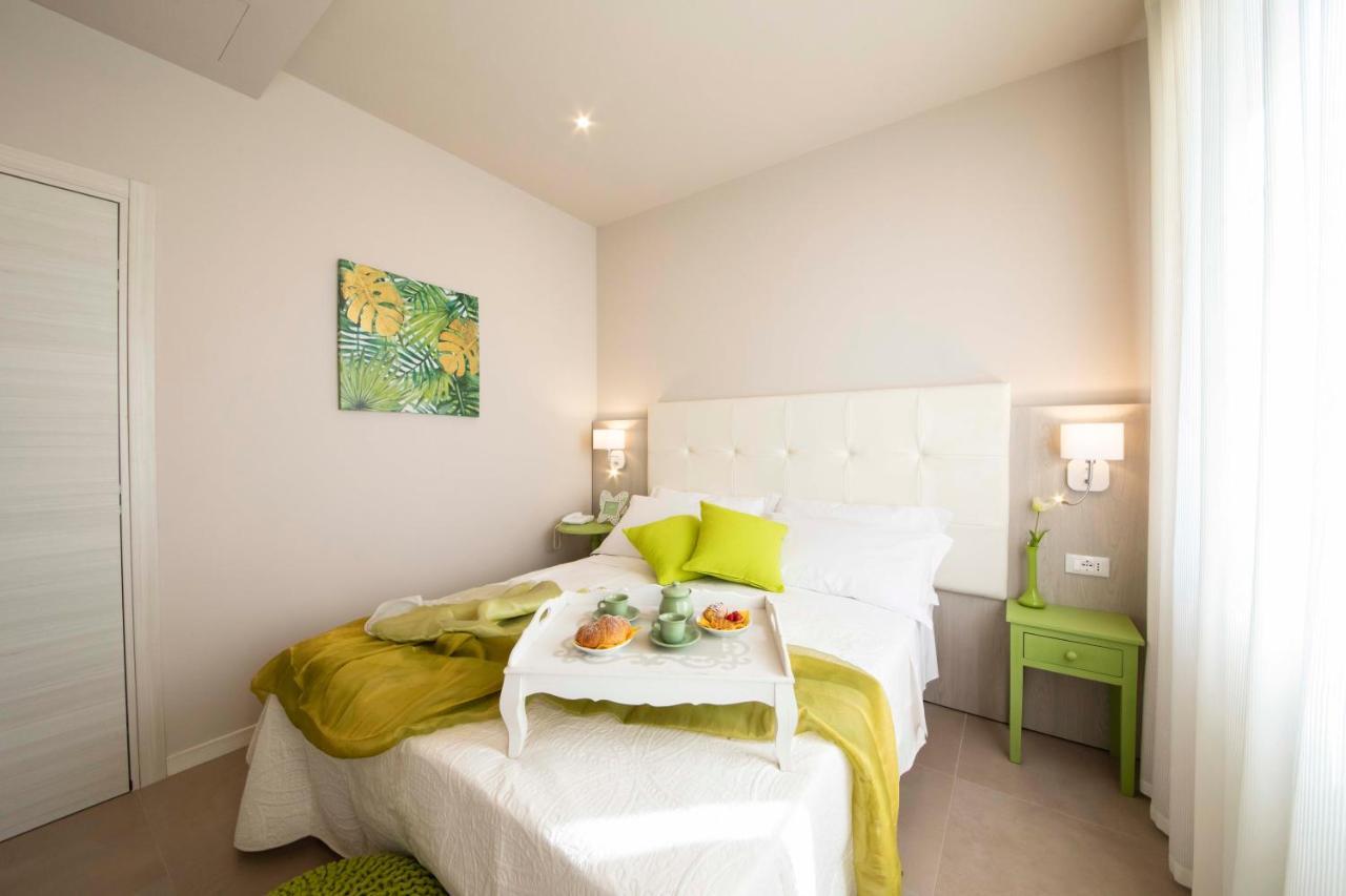 La Rocchetta - Italian Homing * Padenghe sul Garda